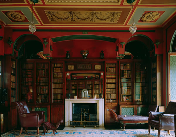 Library, John Soane's house (1792), now John Soane's Museum. Here we can see how objects like vases and jars are placed at key places which let us know how interested the owner of this house was in Greek/Roman culture. Photo courtesy of the Trustees of Sir John Soane's Museum.
